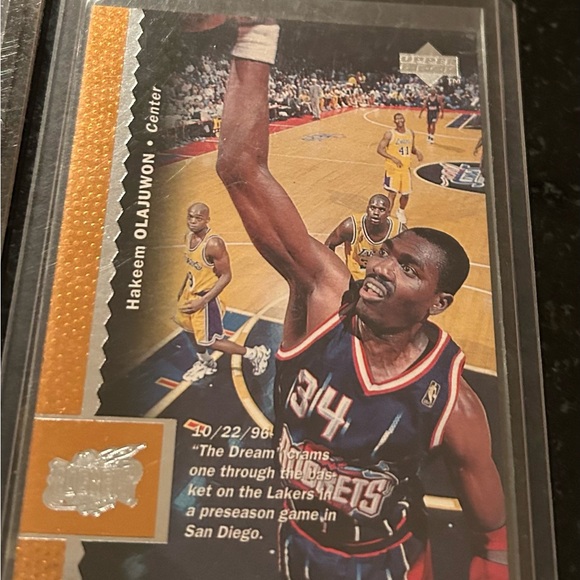 Hakeem Olajuwon NBA Basketball Trading Cards (5) - Picture 4 of 11